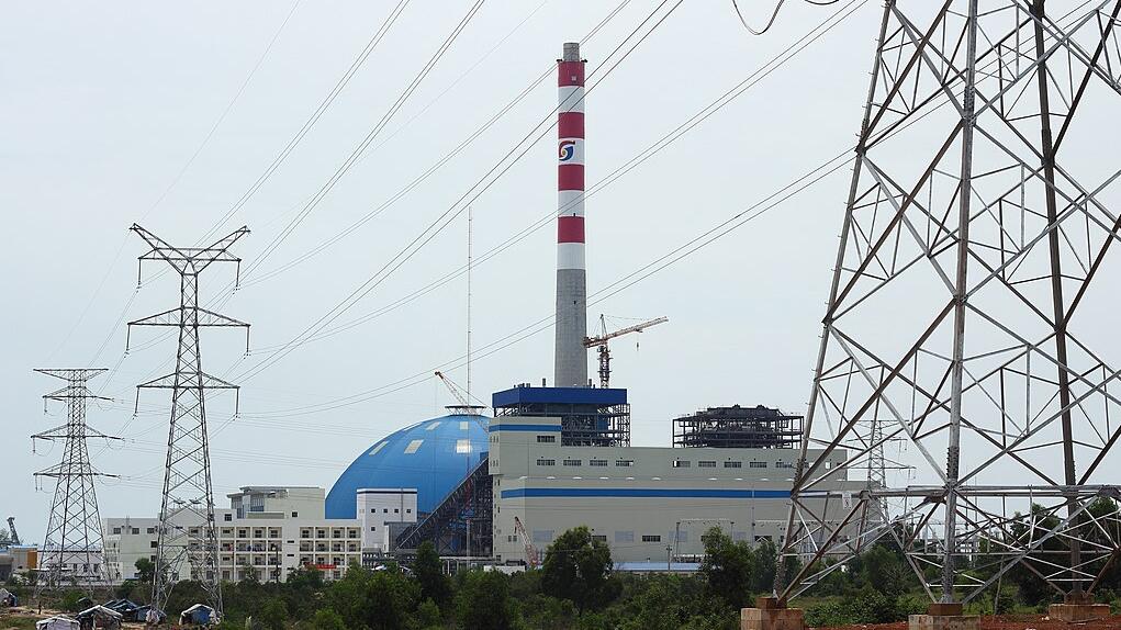 China faces 4 big risks if it continues building more coal plants