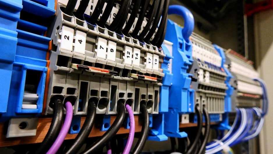 Why and how to modernize your switchgear