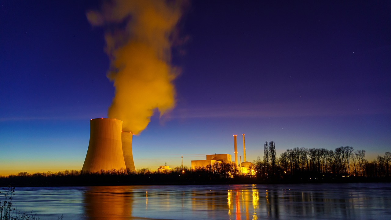 The role of nuclear energy in the European decarbonization path