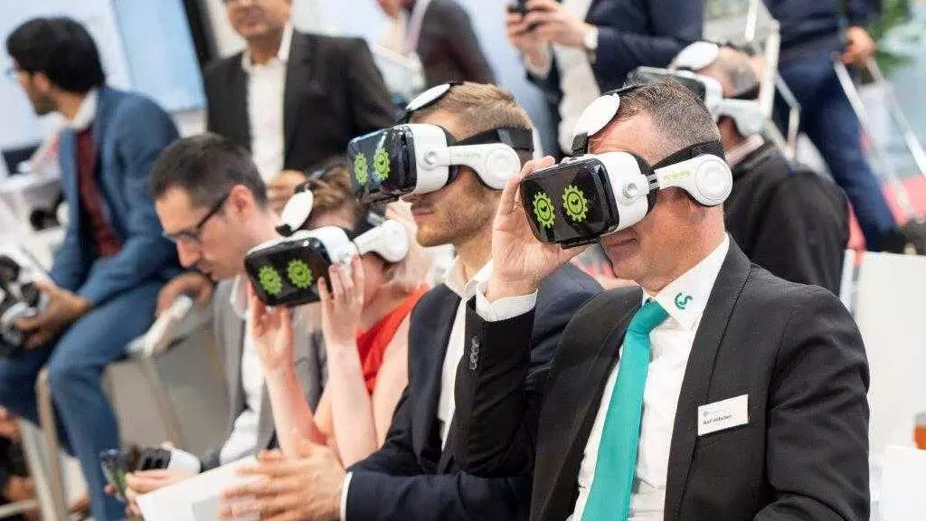 Messe Virtual Reality Bringing Virtual Reality to Energy Efficiency Investment at Hannover ...